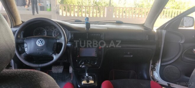 Volkswagen Passat 2001, 221,001 km - 1.8 l - Salyan