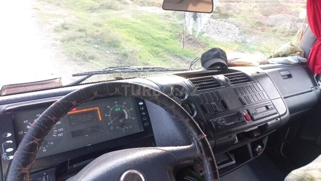 Mercedes Atego 1218 2001, 765,615 km - 4.3 l - Salyan
