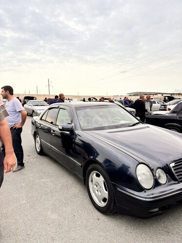 Mercedes E 220 2000, 250,000 km - 2.2 l - Bakı