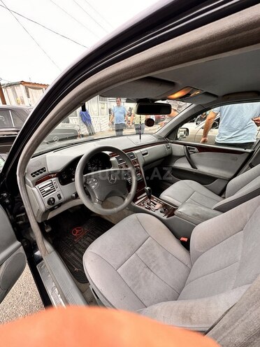 Mercedes E 220 2000, 250,000 km - 2.2 l - Bakı