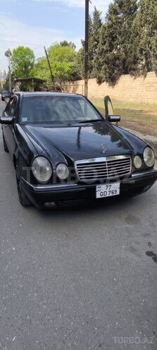 Mercedes E 320 1996, 170,600 km - 3.2 л - Sumqayıt