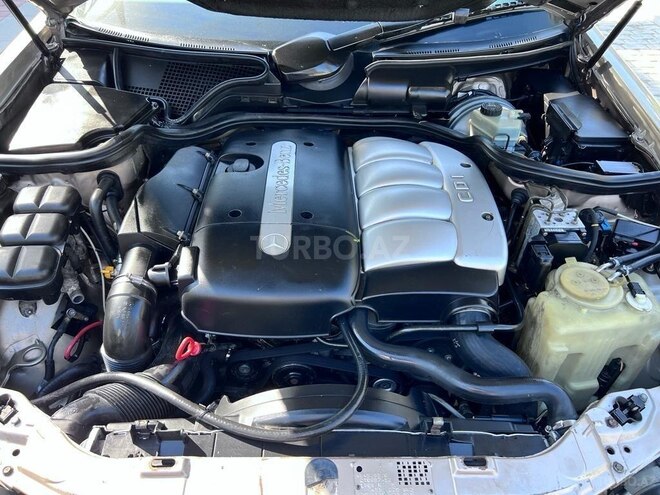 Mercedes E 220 2000, 225,000 km - 2.2 l - Bakı