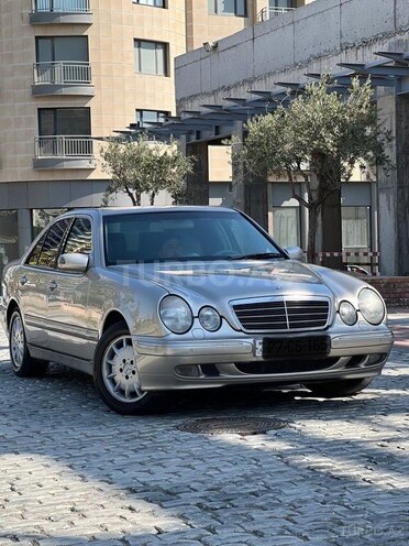 Mercedes E 220 2000, 225,000 km - 2.2 l - Bakı