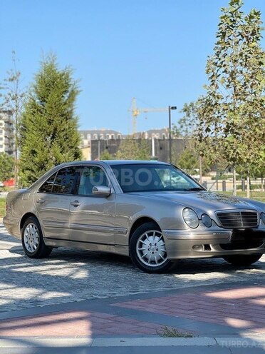 Mercedes E 220 2000, 225,000 km - 2.2 l - Bakı