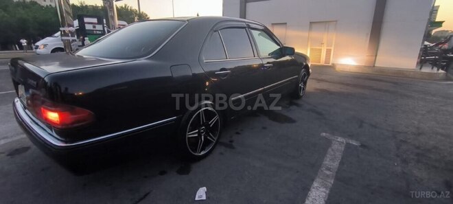 Mercedes E 320 1996, 170,600 km - 3.2 л - Sumqayıt