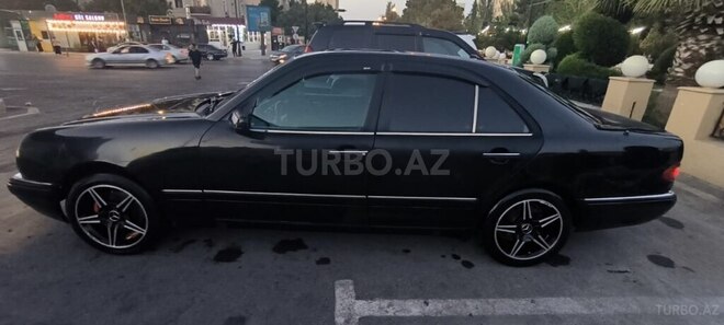 Mercedes E 320 1996, 170,600 km - 3.2 л - Sumqayıt