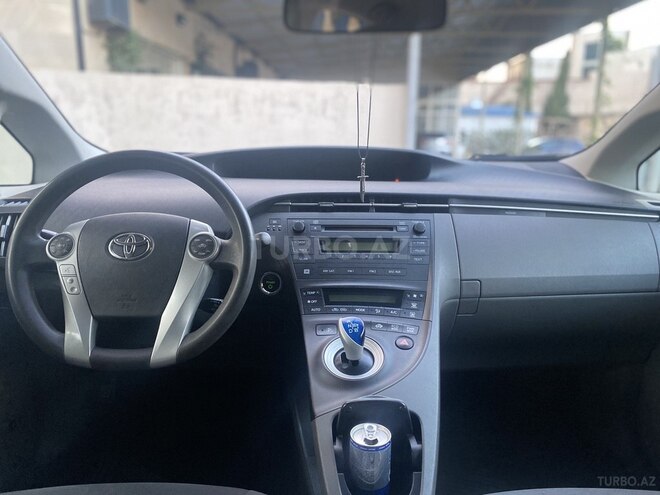 Toyota Prius 2011, 173,200 km - 1.8 л - Bakı