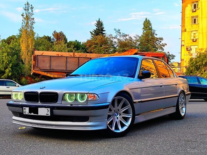 BMW 735 2001, 258,000 km - 3.5 l - Bakı