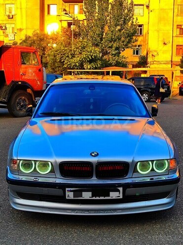 BMW 735 2001, 258,000 km - 3.5 l - Bakı