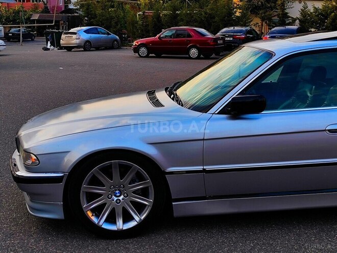 BMW 735 2001, 258,000 km - 3.5 l - Bakı