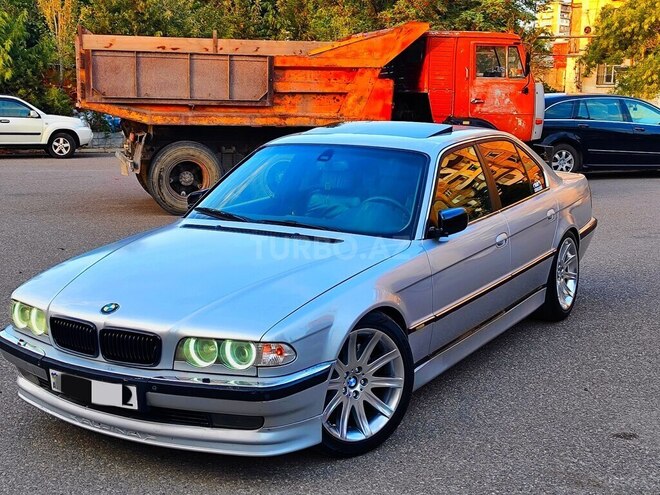 BMW 735 2001, 258,000 km - 3.5 l - Bakı