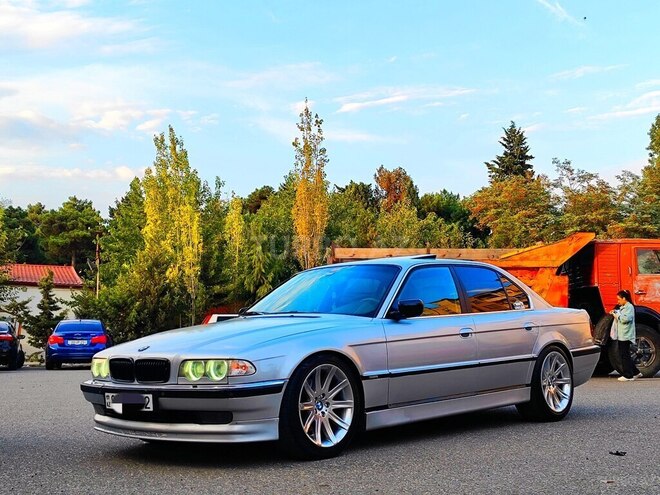 BMW 735 2001, 258,000 km - 3.5 l - Bakı