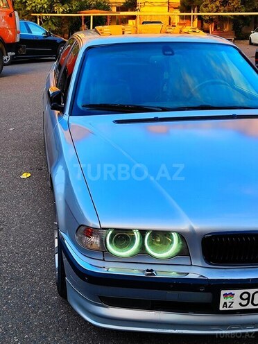 BMW 735 2001, 258,000 km - 3.5 l - Bakı