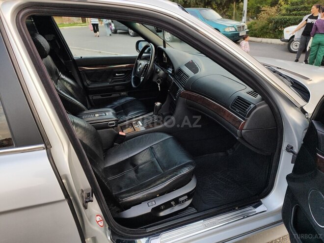 BMW 735 2001, 258,000 km - 3.5 l - Bakı