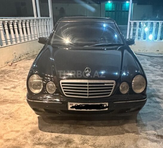 Mercedes E 320 2000, 386,000 km - 3.2 l - Ağcabədi