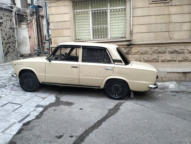 LADA (VAZ) 21011 1976, 92,000 km - 1.2 л - Bakı