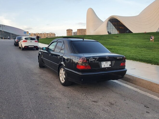 Mercedes C 230 1999, 245,000 km - 2.3 l - Bakı