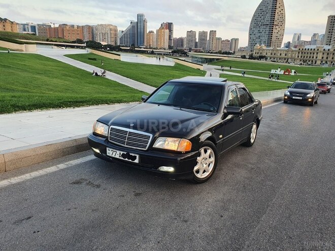 Mercedes C 230 1999, 245,000 km - 2.3 l - Bakı