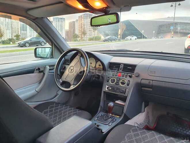 Mercedes C 230 1999, 245,000 km - 2.3 l - Bakı