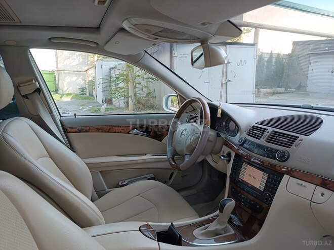 Mercedes E 320 2003, 291,400 km - 3.2 l - Bakı