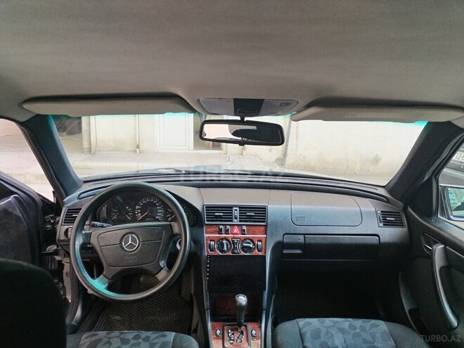 Mercedes C 180 2000, 235,000 km - 1.8 l - Bakı