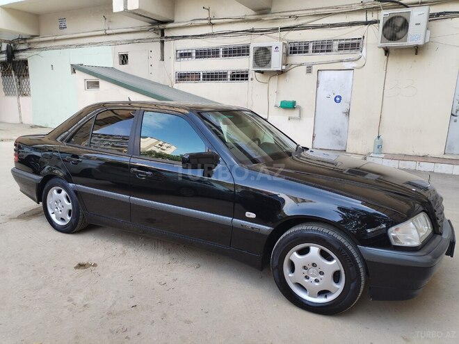 Mercedes C 180 2000, 235,000 km - 1.8 l - Bakı
