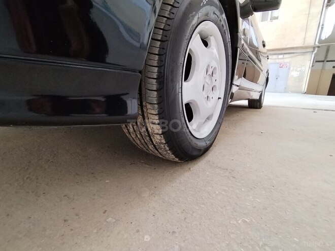 Mercedes C 180 2000, 235,000 km - 1.8 l - Bakı