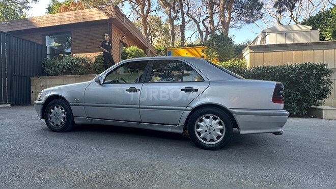 Mercedes C 220 1998, 350,000 km - 2.2 л - Bakı