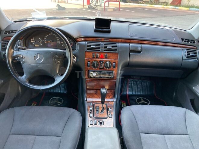 Mercedes E 200 2000, 468,000 km - 2.0 l - Bakı
