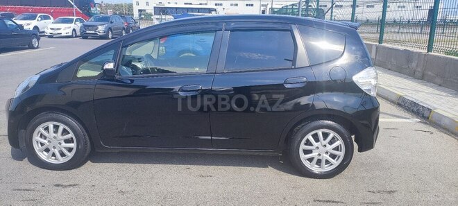 Honda Fit 2013, 93,800 km - 1.3 л - Bakı