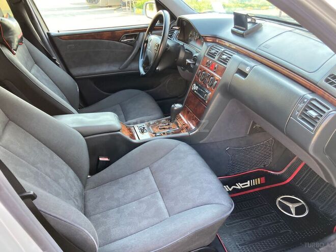 Mercedes E 200 2000, 468,000 km - 2.0 l - Bakı