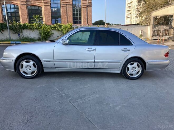 Mercedes E 200 2000, 468,000 km - 2.0 l - Bakı