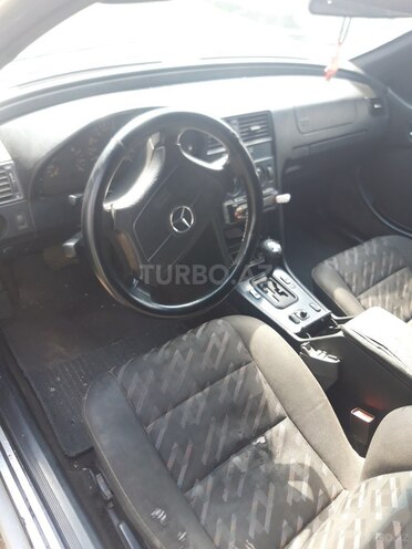 Mercedes C 220 1999, 560,000 km - 2.2 l - Astara