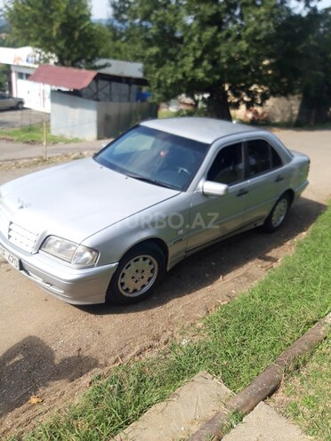 Mercedes C 220 1999, 560,000 km - 2.2 l - Astara