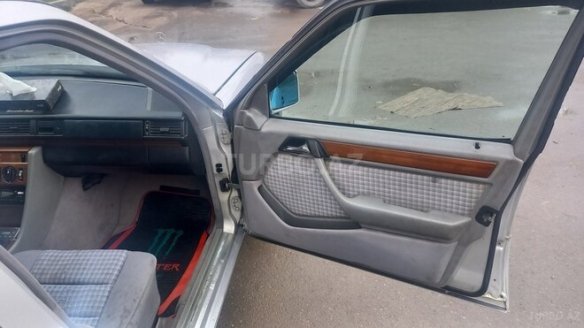 Mercedes E 230 1990, 345,613 km - 2.3 л - Sumqayıt