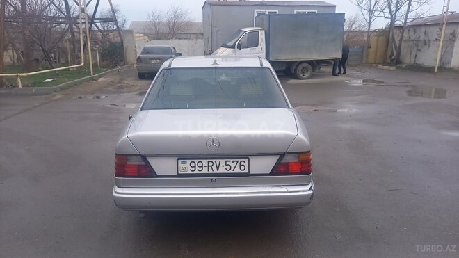 Mercedes E 230 1990, 345,613 km - 2.3 л - Sumqayıt
