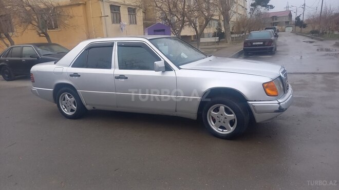 Mercedes E 230 1990, 345,613 km - 2.3 л - Sumqayıt