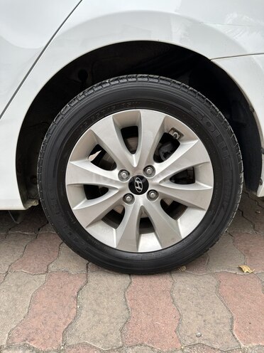 Hyundai Accent 2016, 274,000 km - 1.6 l - Bakı