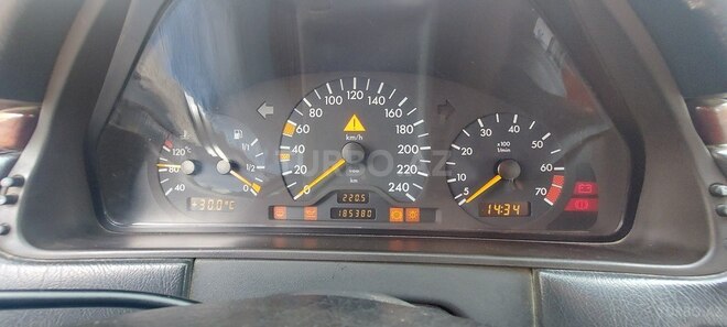 Mercedes E 200 1997, 185,380 km - 2.0 l - Bakı