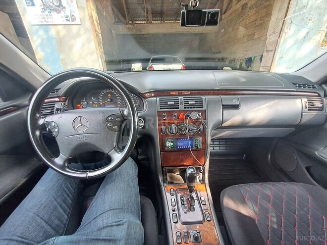 Mercedes E 200 2000, 324,000 km - 2.0 l - Masallı