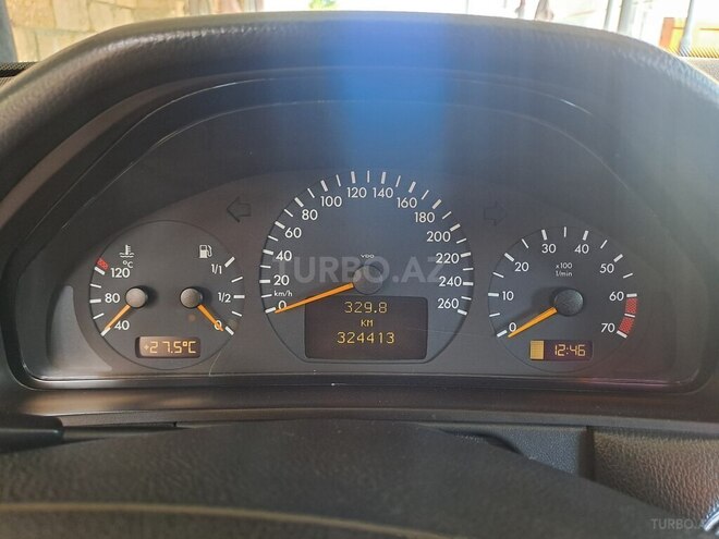 Mercedes E 200 2000, 324,000 km - 2.0 l - Masallı