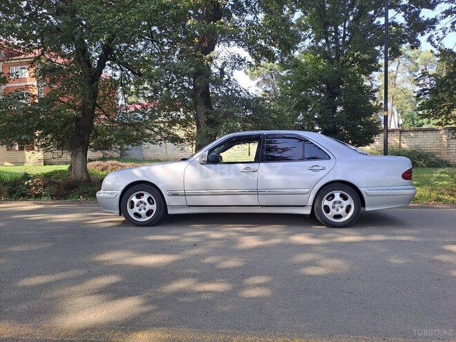 Mercedes E 200 2000, 324,000 km - 2.0 l - Masallı