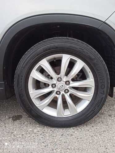 Kia Sorento 2011, 259,000 km - 2.0 l - Qusar