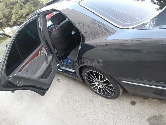 Mercedes E 240 2000, 236,000 km - 2.4 л - Bakı