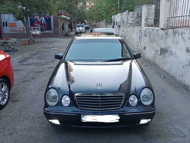 Mercedes E 240 2000, 236,000 km - 2.4 л - Bakı