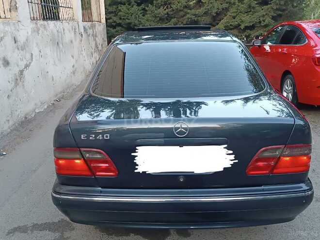 Mercedes E 240 2000, 236,000 km - 2.4 л - Bakı