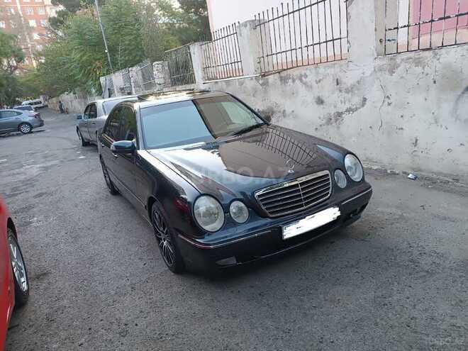 Mercedes E 240 2000, 236,000 km - 2.4 л - Bakı