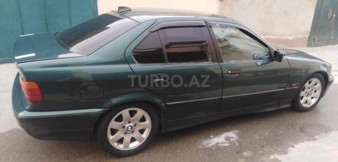 BMW 320 1993, 300,000 km - 2.0 l - Bakı