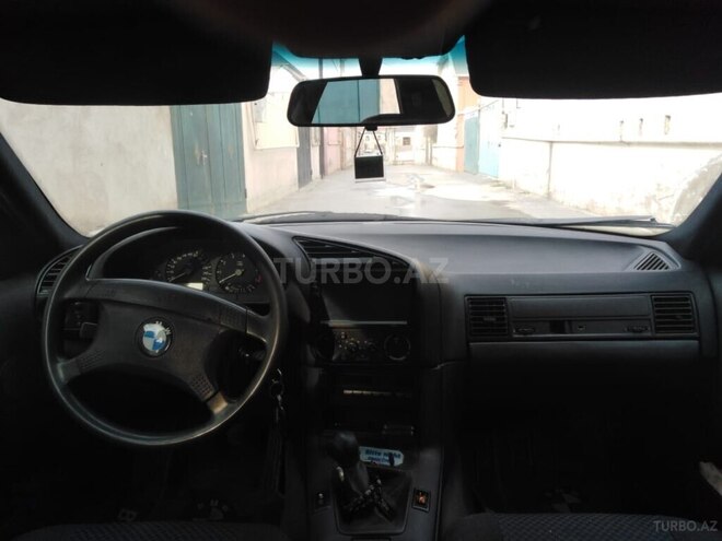 BMW 320 1993, 300,000 km - 2.0 l - Bakı
