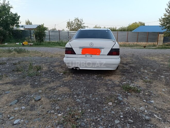 Mercedes E 250 1994, 400,000 km - 2.5 l - Beyləqan